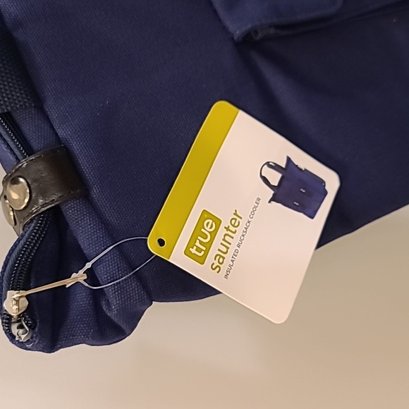 True Insulated Rucksack Cooler - Picture 2 of 4